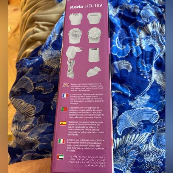 New Keda Epilator+cleaning brush+massager+Lady shaver + Callus remover - Picture 9 of 10